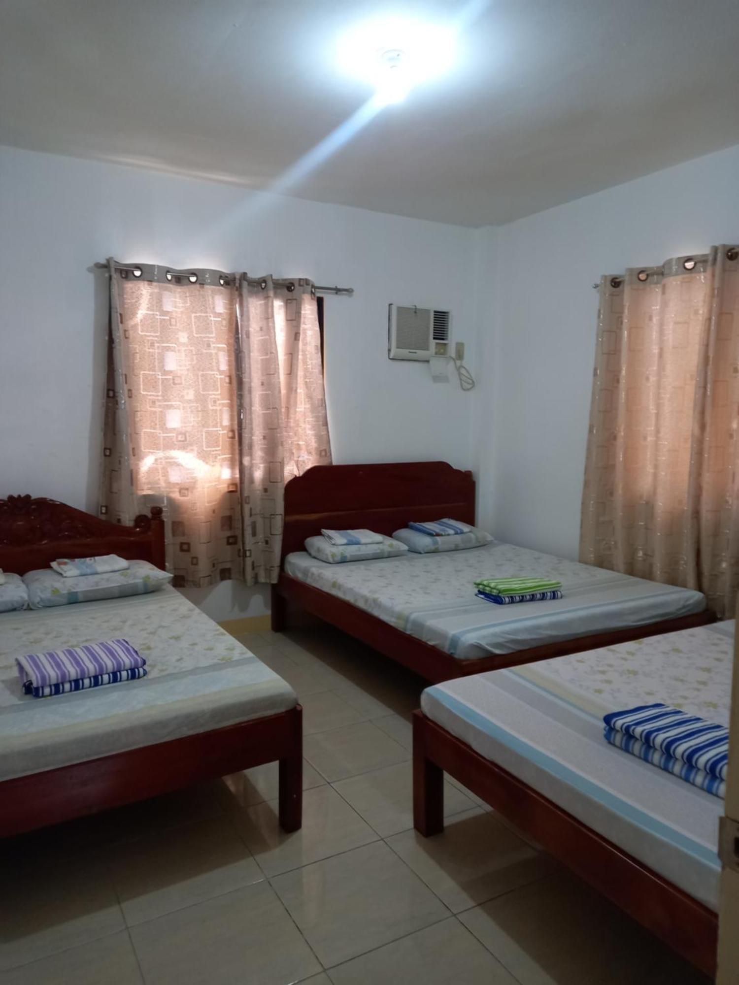 Rosita'S Cottages By The Road Moalboal Εξωτερικό φωτογραφία